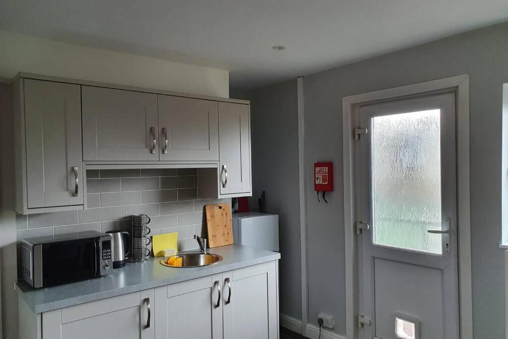 Cosy, Quirky, Comfy 'N' Chic House- Apartment Swindon Exterior photo